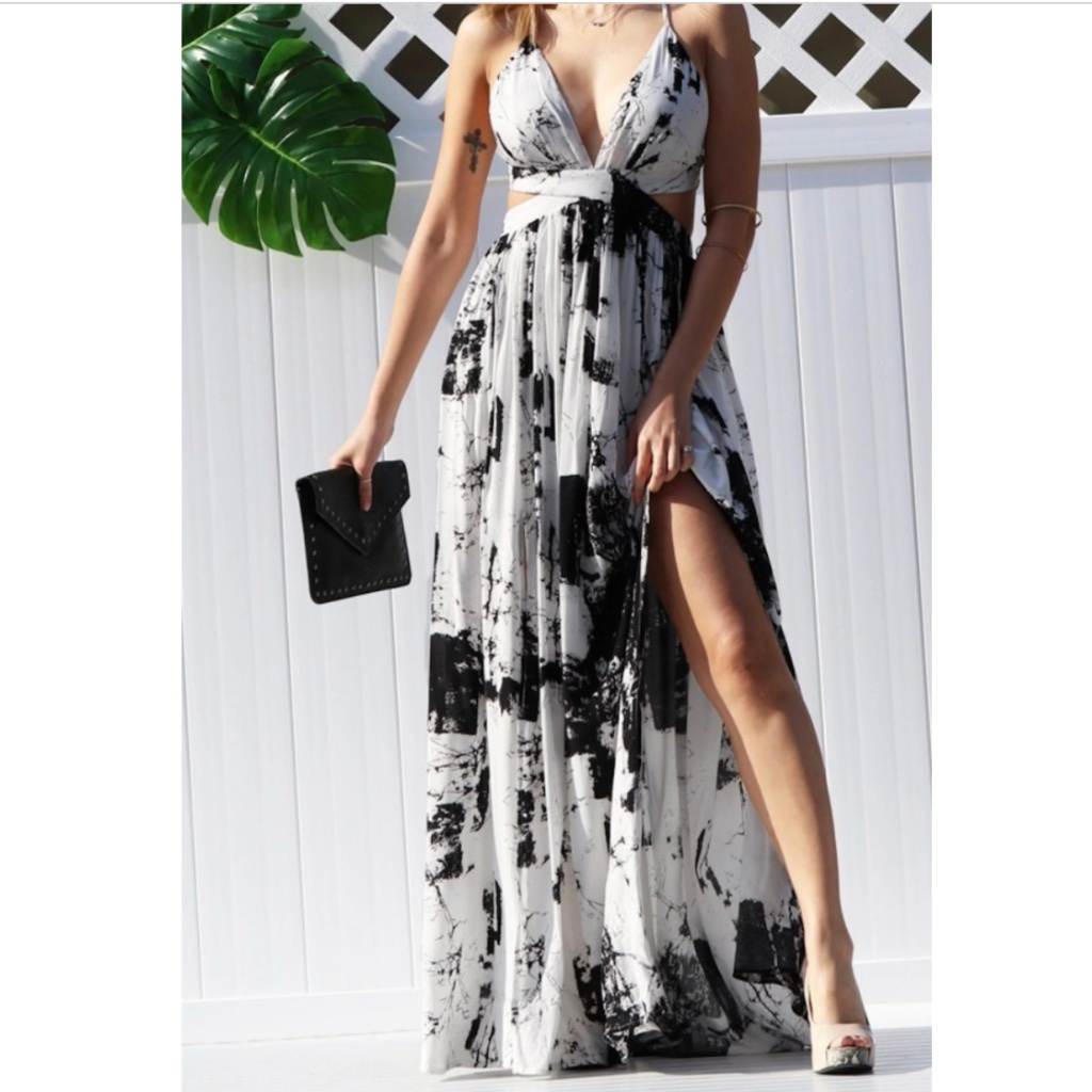 Nwt Spaghetti Strap X Back Abstract Print Plunge Cut Out Double Slit Maxi Dr